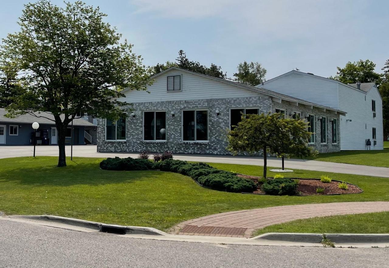 Lighthouse View Motel Mackinaw City Exterior foto